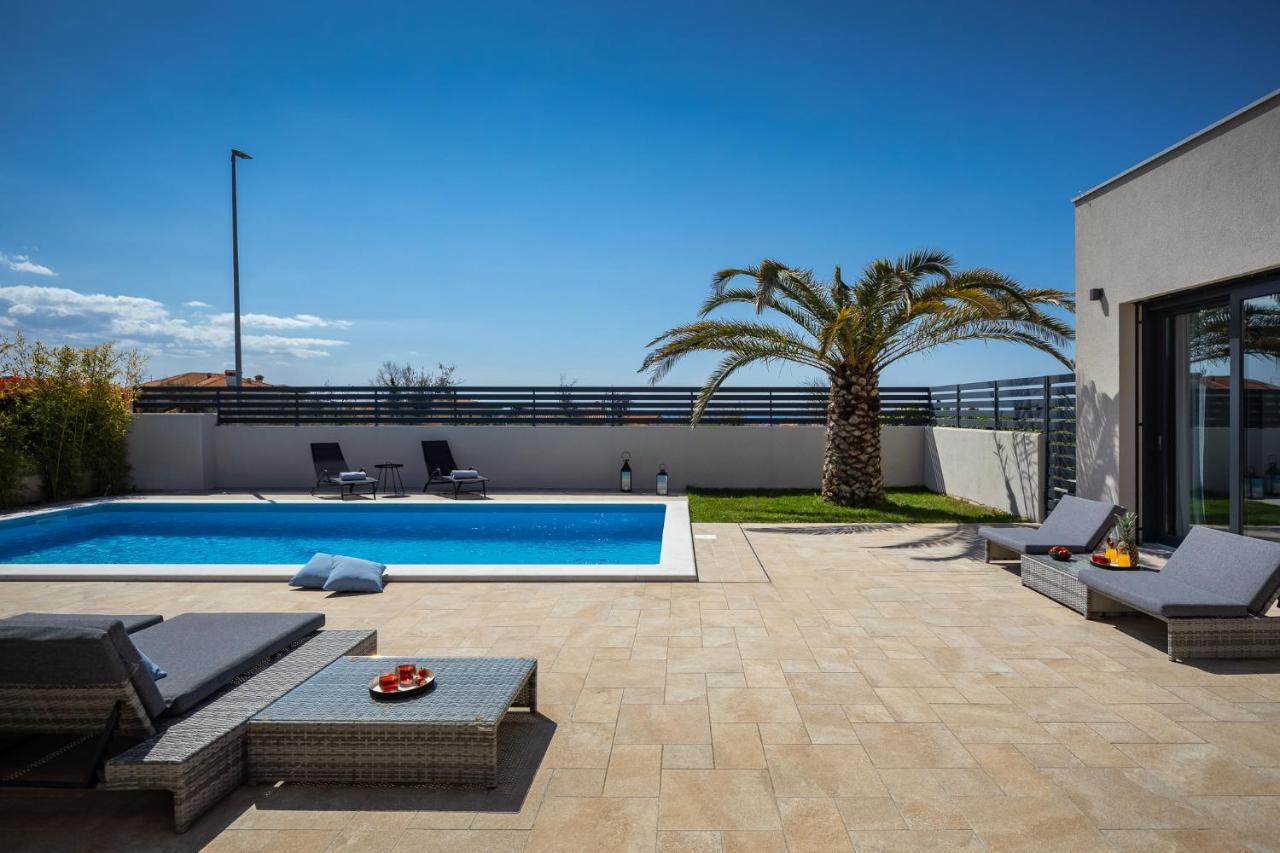 Belvedere Holidays Villas Novigrad  Exterior photo